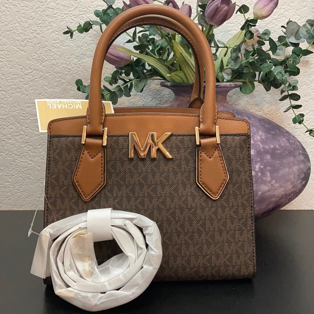 NWT MICHAEL KORS Mott Brown Messenger Bag